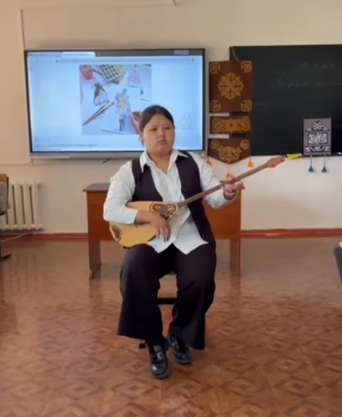 ♻️ ҚАЛДЫҚТАН – ҚАЗЫНАҒА: ҚИЯЛ МЕН ШЫҒАРМАШЫЛЫҚ ҮНДЕСТІГІ